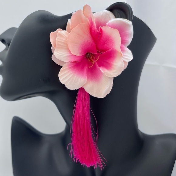 Feeling Pink Tassel Drop Floral Post Earrings - Picture 1 of 6